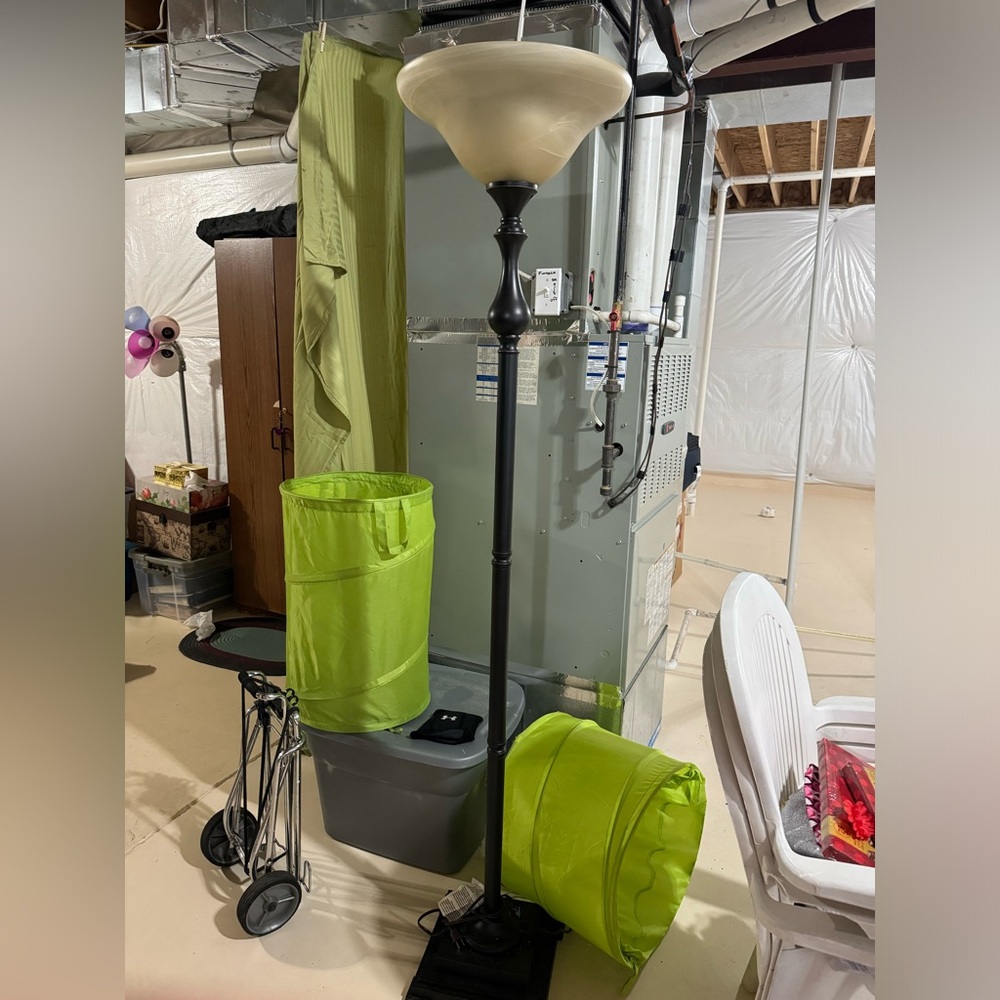 6 Foot Modern Lamp